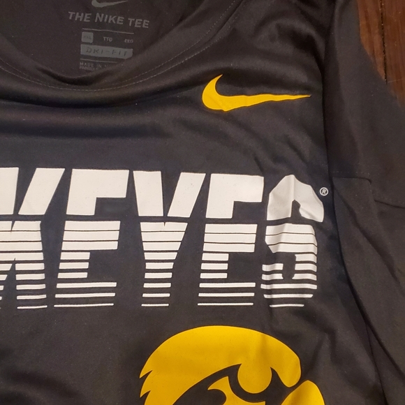 Nike Dri-Fit Long Sleeve - Picture 2 of 6